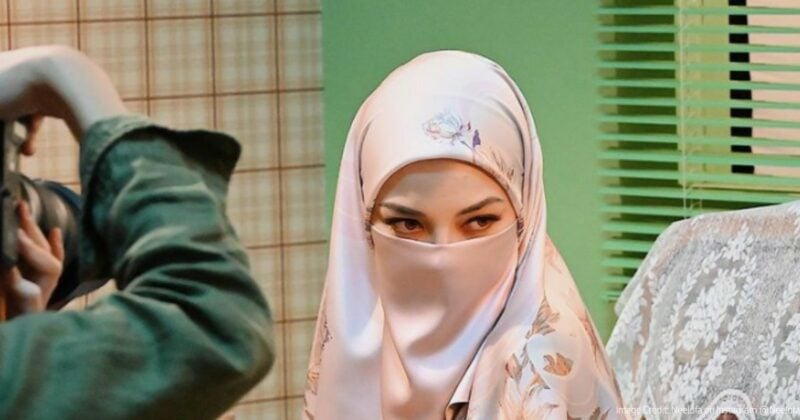 How did Neelofa build her fashion empire?