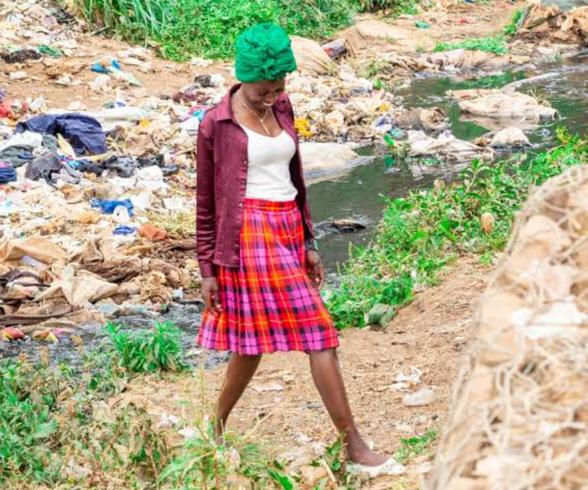 An neighborhood in the city of Nairobi, Kibera generates an average of 205 metric tons of trash per day.