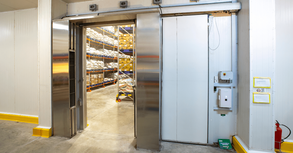 State-of-the-art temperature-controlled warehouses facilities, and reefer trucks help ensure that perishable products are kept fresh at a constant temperature.