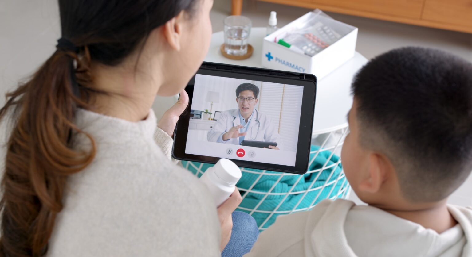 From pharmacy to home in just a few clicks with Esyms