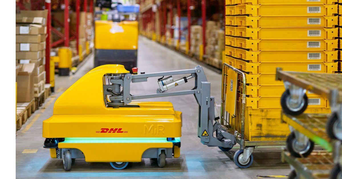 Autonomous Mobile Robots (AMRs) | DHL Logistics of Things